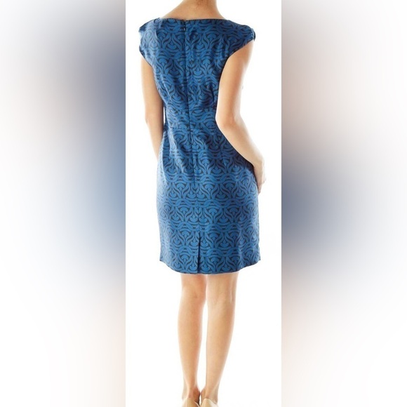 Banana Republic 100% Silk Blue Black Pleated Cap Sleeve Lined Dress size 2 - Picture 2 of 9